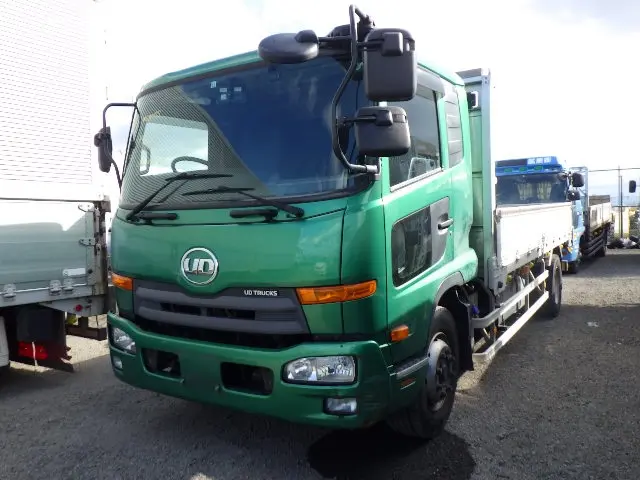 Nissan UD Hirabody