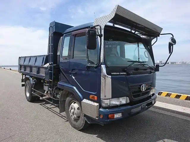Nissan Truck for Bolivia