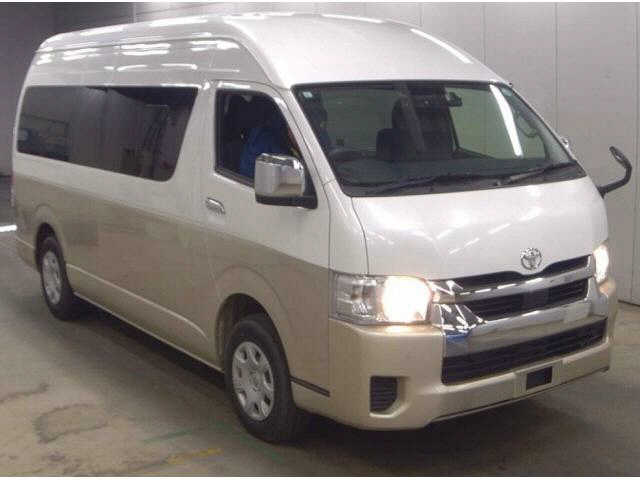 hiace grand cabin wagon 2022 front view