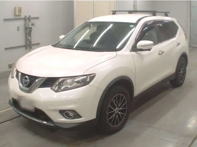 nissan x-trail auction front view