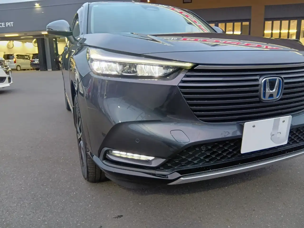 Buy Honda Vezel 1.5Z Hybrid from Japan