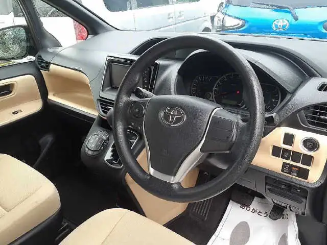 Toyota Noah interior, dashboard, steering wheel and center console