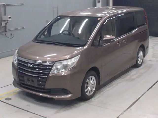 Kampala Door-to-Door - Toyota Noah