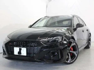 audi rs4 2024 V6 T/Tbo front